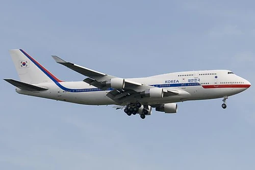 Hàn Quốc trang bị hệ thống phòng thủ tên lửa cho máy bay của tổng thống 