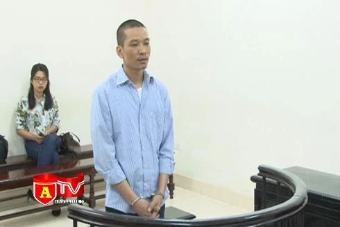 Vận chuyển ma túy giúp người tình, lái xe khách lĩnh án 18 năm tù giam