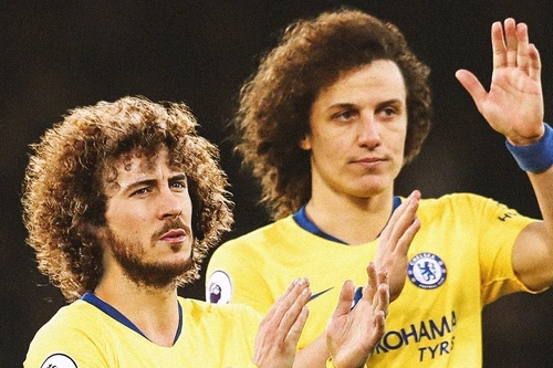 [ẢNH] Hài hước hình ảnh đồng đội "cấy" mái tóc xù của David Luiz