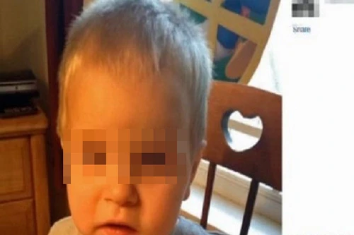 Cậu bé 2 tuổi tử nạn vì cha cất súng hớ hênh