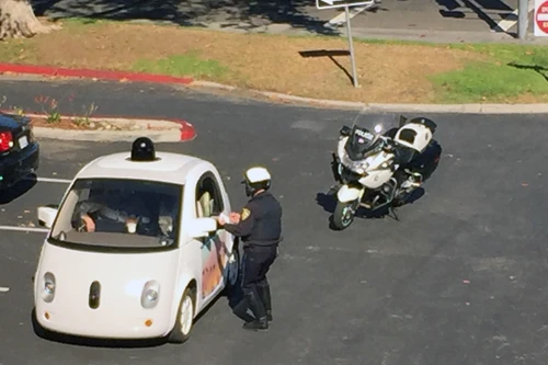 Cảnh sát Mỹ chặn bắt "xe ma"