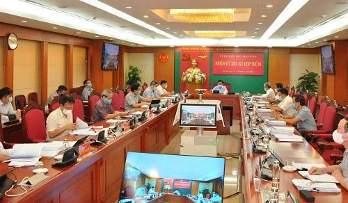 Kỷ luật khiển trách Phó Ban Tuyên giáo Trung ương Bùi Trường Giang