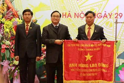 Cienco 4 nhận danh hiệu Anh hùng Lao động