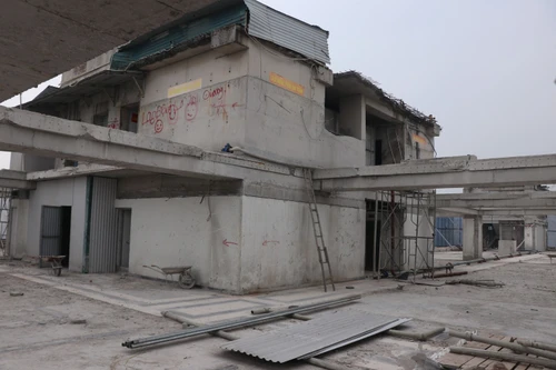 Bàn giao nhà 8B Lê Trực cho chủ đầu tư hoàn thiện, sẽ bàn giao căn hộ trước Tết