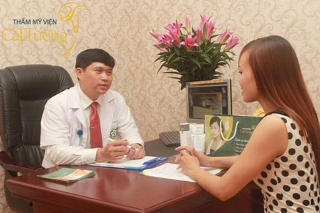 Hà Nội chỉ đạo xử lý vụ bác sỹ nâng ngực làm chết người