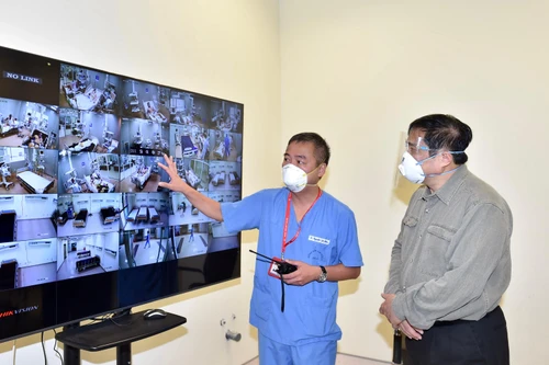 Thủ tướng Phạm Minh Chính kiểm tra, chỉ đạo, động viên công tác chống dịch tại Bình Dương