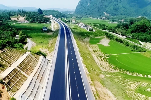 Khởi công dự án cao tốc gần 10.000 tỷ đồng nối Hòa Bình với Mộc Châu trong tháng 9