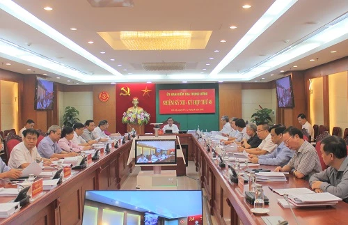 Cách chức Phó Bí thư Đảng ủy Binh đoàn 15 đối với Thiếu tướng Nguyễn Xuân Sang