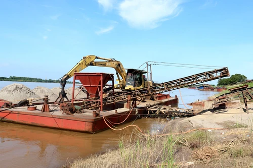 Hà Nội: Vi phạm khai thác khoáng sản kéo dài, lãnh đạo cơ sở bị xử lý trách nhiệm