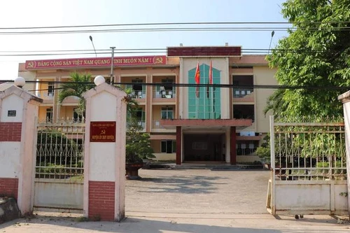 Để con đẻ vi phạm pháp luật, Phó Bí thư Huyện ủy chịu kỷ luật Đảng