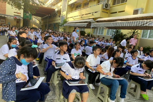 Bộ GD-ĐT đề nghị điều tra tin xuyên tạc về quyết định phê duyệt sách giáo khoa 