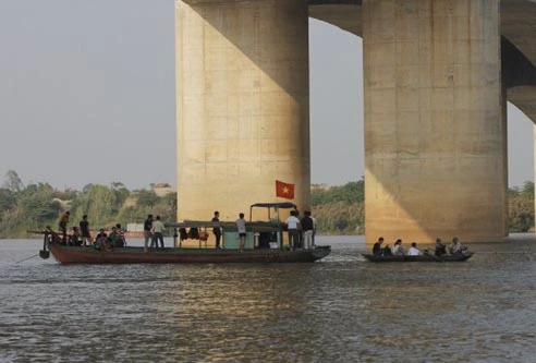 Thi thể bị ném xuống nước, có khi 18 – 25 ngày sau mới nổi