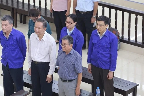 Ban Bí thư quyết định khai trừ Đảng ba cán bộ có "vi phạm rất nghiêm trọng"