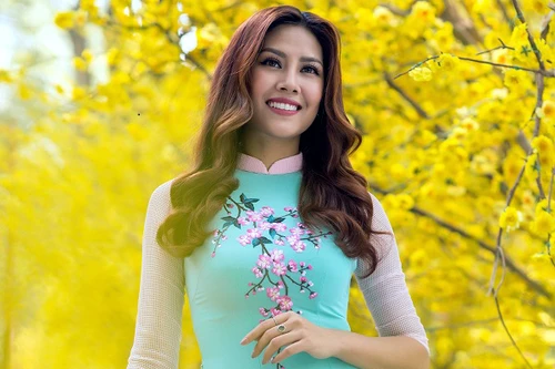 Hoa hậu biển Nguyễn Thị Loan sẽ mở "lò luyện người đẹp"