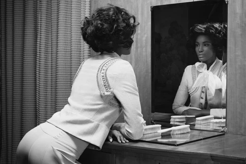 Người mẫu nội y Victoria’s Secret sẽ tham dự Vietnam International Fashion Week 2016