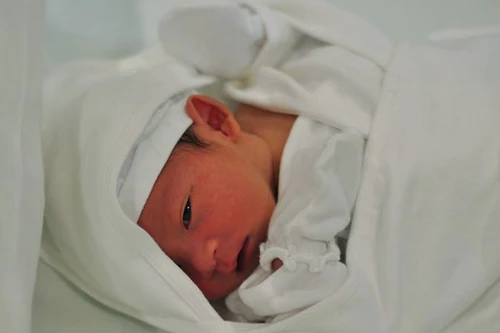 Gia đình Lý Hải lưu trữ máu cuống rốn con trai thứ 4 tại Vinmec