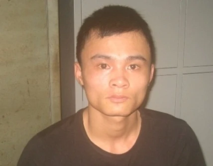 Nữ sinh lớp 10 bị 2 gã trai lạ hãm hại