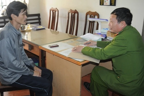 Giết người vì tàu lá chuối trải đầu ngõ