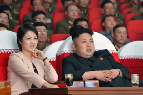 Phu nhân của ông Kim Jong-Un bất ngờ tái xuất