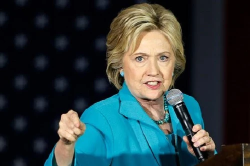 Bà CLinton đổ lỗi cho Nga và FBI gây ra thất bại trong bầu cử