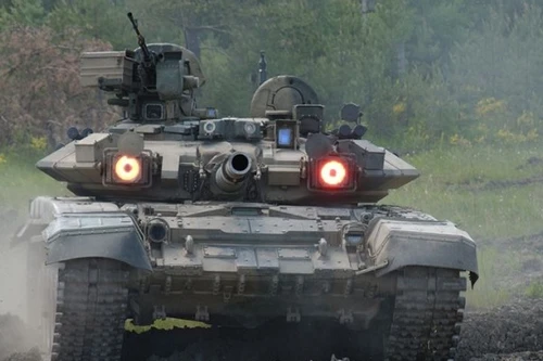 Nga nâng cấp khả năng ngắm bắn và kiểm soát hỏa lực của T-72, T-90