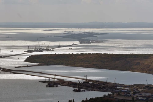  Crimea chính thức độc lập nguồn năng lượng với Ukraine