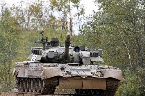 Nga tái biên chế 3000 xe tăng cũ, dấu hiệu ngân sách quốc phòng "hụt hơi"?