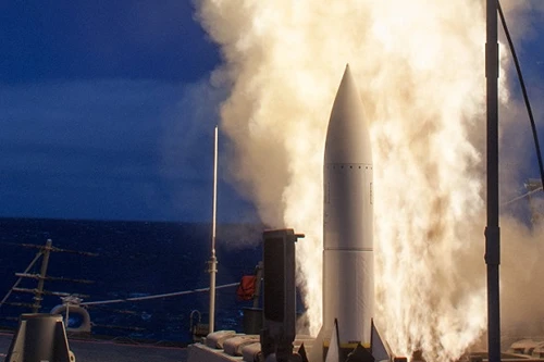 Mỹ phóng thử nghiệm tên lửa đánh chặn kì cuối SM-6