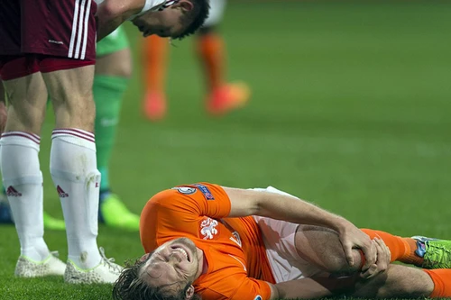 Van Gaal lo sốt vó vì khủng hoảng chấn thương