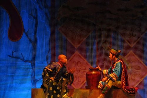 NSƯT Hán Văn Tình thành…thương gia