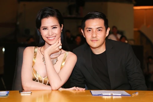 Đông Nhi rạng rỡ trong đêm chung kết tìm ra nhóm nhạc mới 