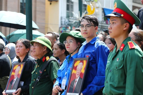 Hình ảnh Tổng Bí thư Nguyễn Phú Trọng được ghi mãi trong lòng nhân dân