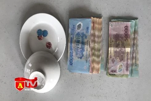 Đột kích sới bạc trong trang trại