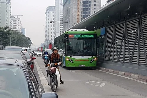 Buýt nhanh BRT miễn phí cho người dân đi lại đến hết ngày 5/2/2017