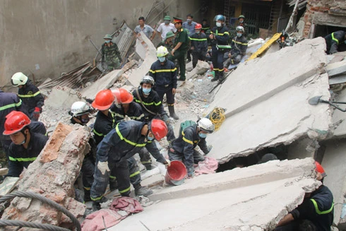 Cảnh sát PC&CC Hà Nội: Lực lượng nòng cốt thực hiện công tác cứu nạn cứu hộ trên địa bàn Thủ đô