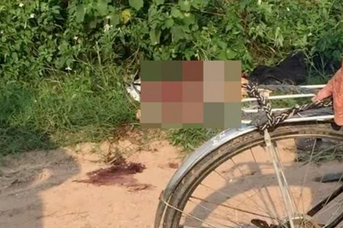 Đâm vợ tử vong rồi dùng kéo tự sát 