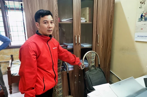 Bắt khẩn cấp đối tượng đột nhập trụ sở ủy ban huyện trộm cắp tài sản