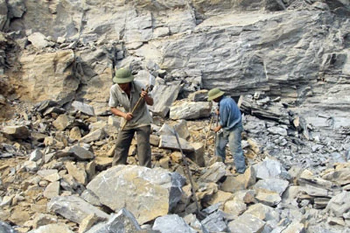 Tạm giữ 1 nghi can liên quan đến vụ khai thác đá khiến 2 công nhân tử vong ở Quảng Ninh