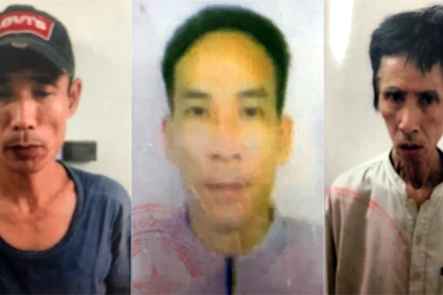 Nẫng điện thoại Vertu khi thấy bị hại say rượu ngủ trước cửa nhà