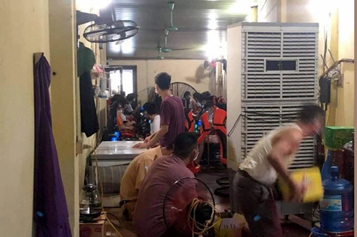 Mở cửa mùa dịch, chủ quán và 27 ‘game thủ’ bị xử phạt 89 triệu đồng