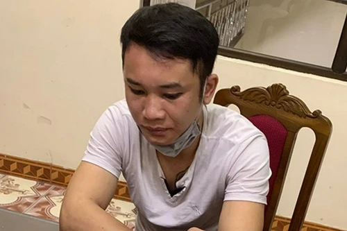 Chở con đi chợ tiện thể... mua luôn ma tuý 