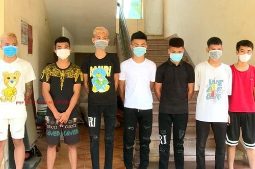 Bán xe máy cho bạn xong, dàn cảnh... cướp lại