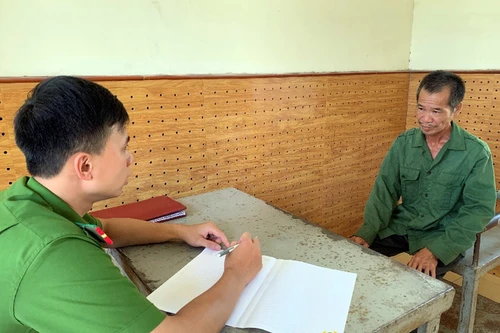 Bố đâm con trai tử vong sau buổi cơm rượu Rằm tháng 7