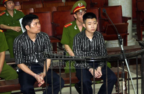 Đồng tình hoãn xử vụ bác sĩ Tường