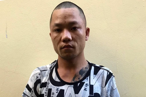 Trên đường mang ma túy về nhà sử dụng thì bị bắt giữ