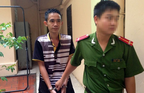 Nghe quát vu vơ, tên trộm giật mình bỏ xe SH tháo chạy