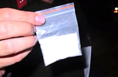 Tranh thủ mua heroin trên đường về thăm mẹ ốm