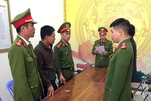 Chém người cùng thôn sau bữa cơm tối