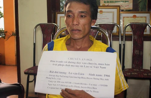 Bắt đối tượng nước ngoài vận chuyển trái phép ma túy vào Việt Nam