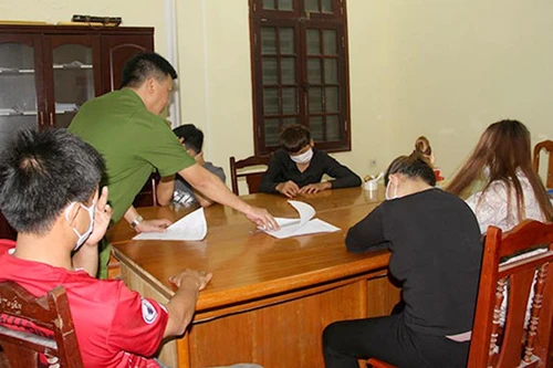 Mở cơ sở massage để hoạt động mua bán dâm, kích dục cho khách 